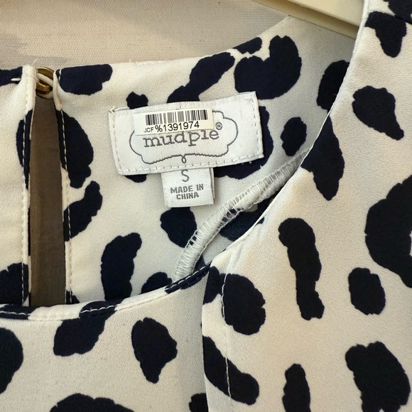 Mudpie Leopard Print Sleeveless cold Shoulder Blouse Top - Picture 3 of 6